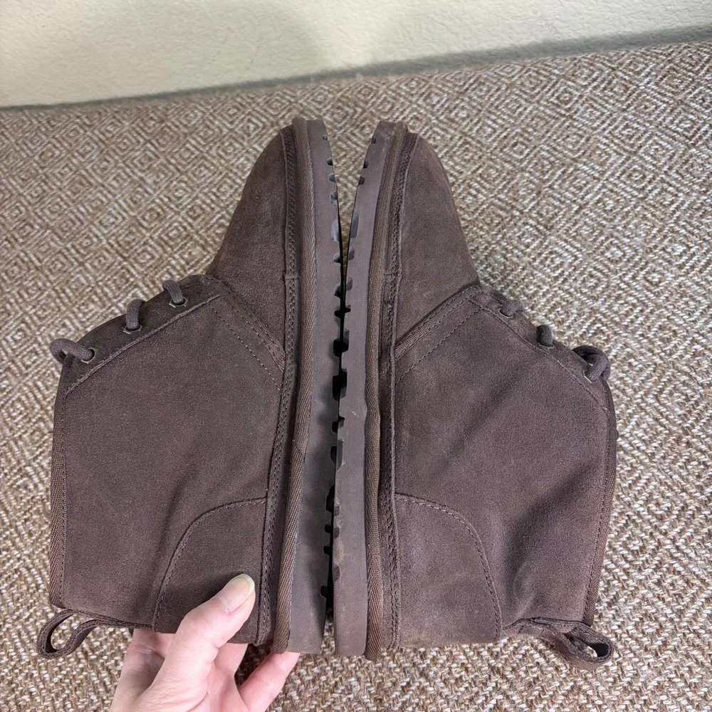 UGG Men's Neumal Chukka Boots Chocolate Brown Suede/Sheepskin Sz 10 Casual Cozy